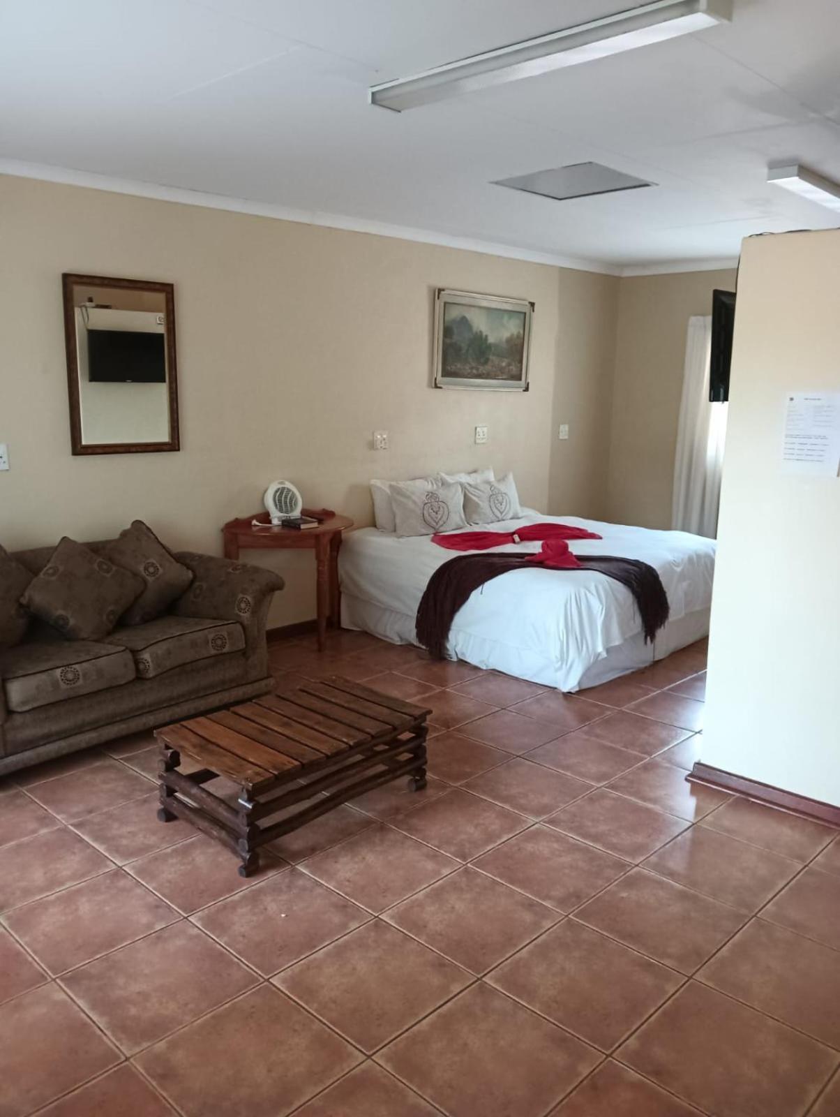 Mumo Lodge Badplaas Extérieur photo
